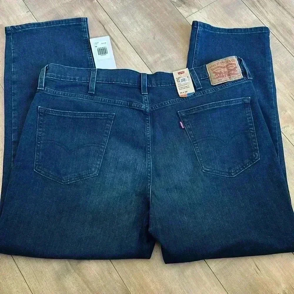 NWT Levi’s 541 Athletic Taper Flex Men’s Jeans Sz 40x30